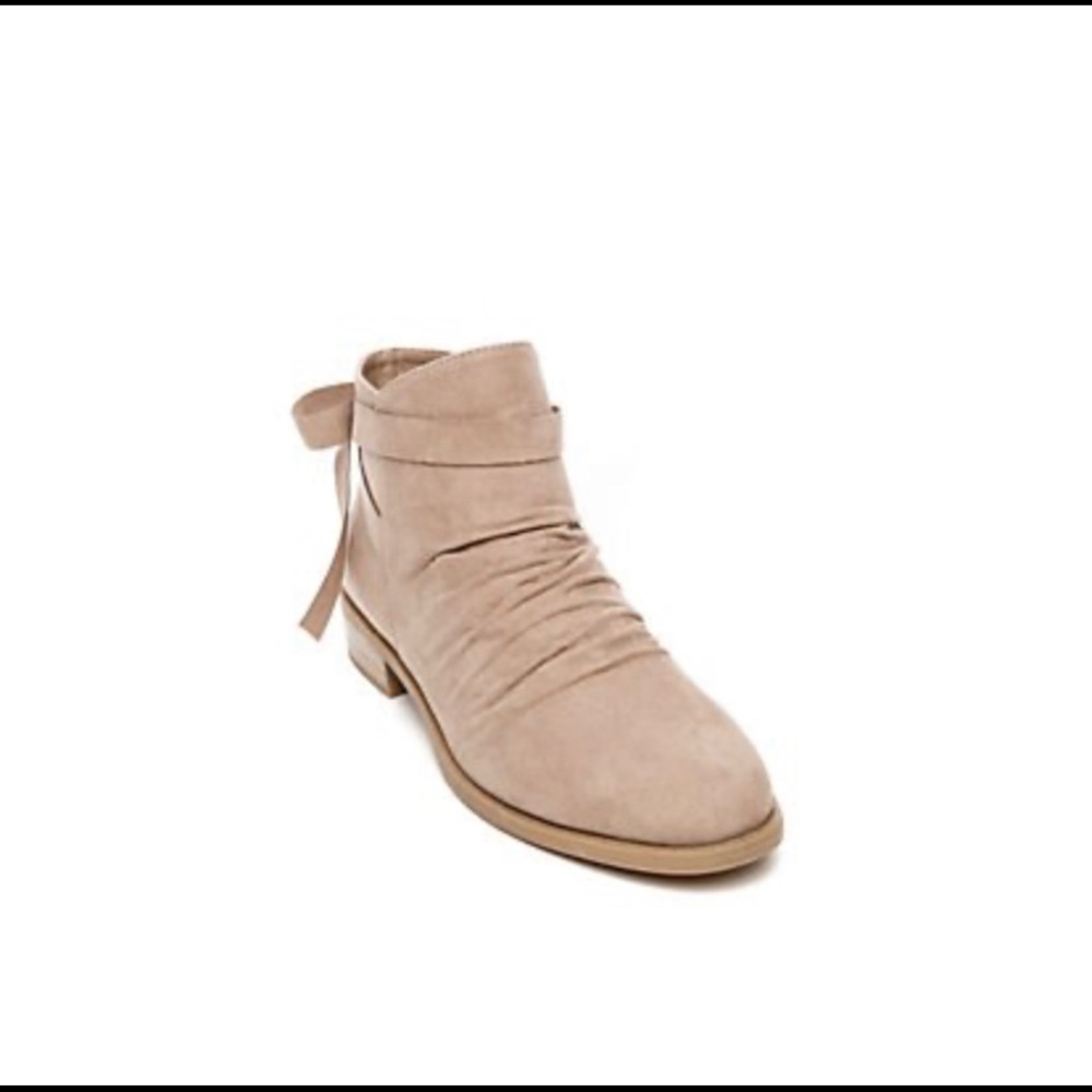 Riggle Back Bow Bootie
